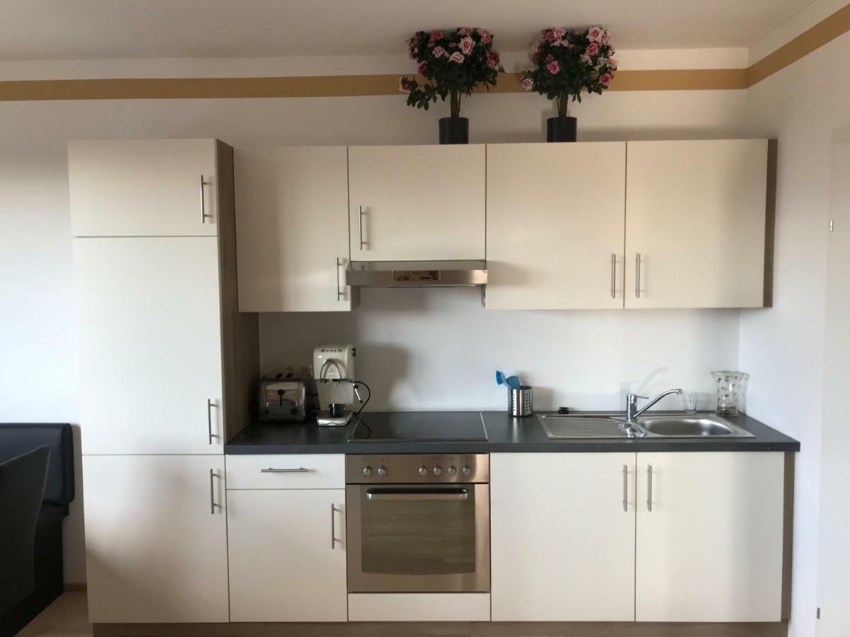 Kmheim, Cozy 103M2 Apartment, With 3 Bedroom And Covered Free Parking Place, Close To City Center Грац Екстер'єр фото