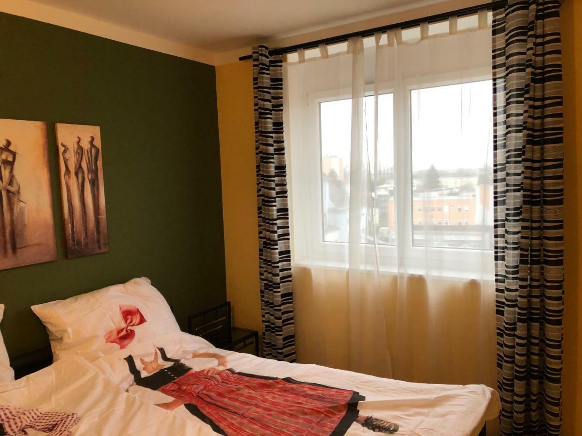 Kmheim, Cozy 103M2 Apartment, With 3 Bedroom And Covered Free Parking Place, Close To City Center Грац Екстер'єр фото